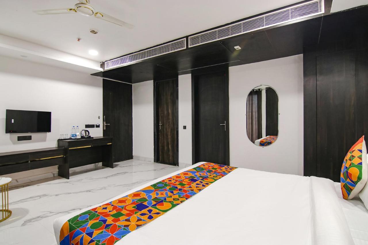 Fabhotel Greysky New Delhi Ngoại thất bức ảnh